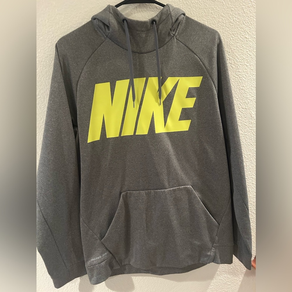 Men’s medium therma - fit hoodie sweatshirt